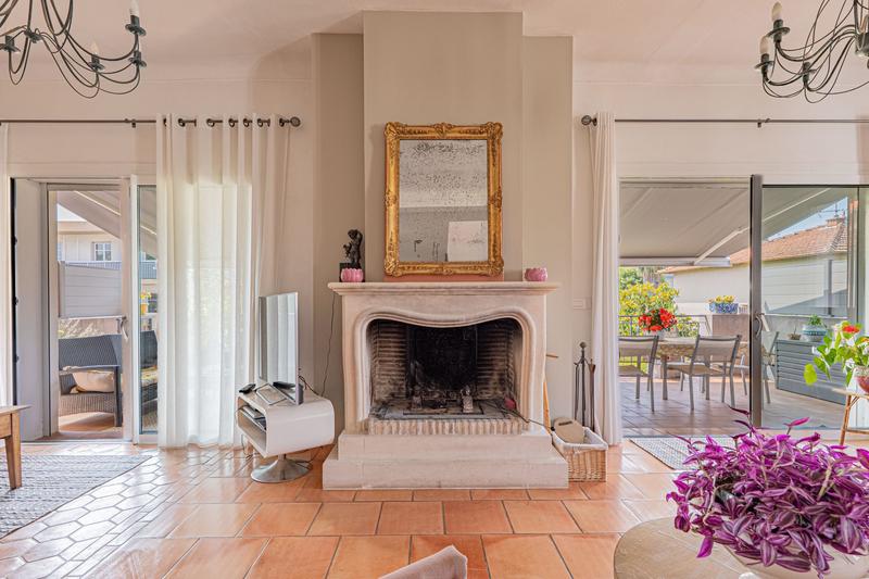 Maison ancienne - 245 m² - 7 pièces