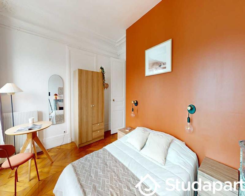 Chambre - 190 m² - 1 pièce