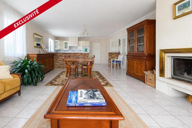 Maison traditionnelle - 148 m² - 5 pièces