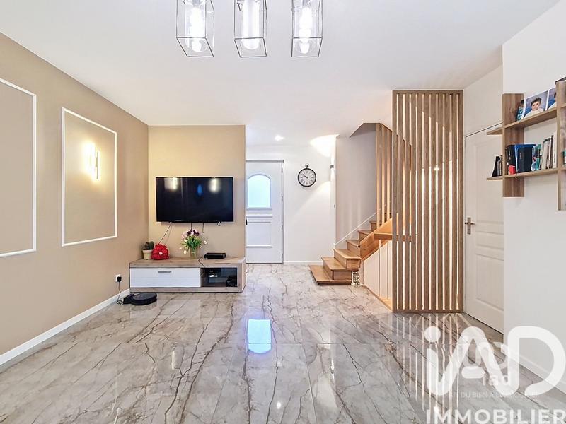 Maison - 86 m² - 4 pièces