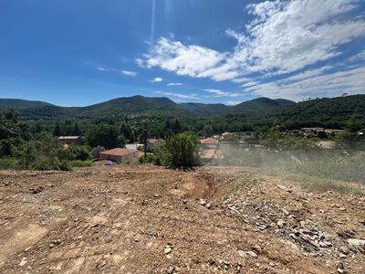 Terrain constructible - 1 642 m²