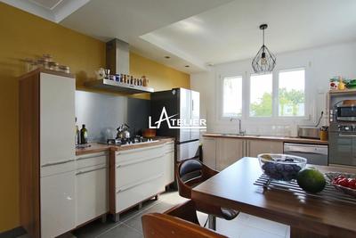 Maison - 145 m² - 7 pièces