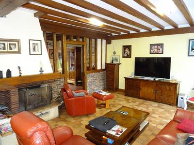 Maison - 205 m² - 7 pièces