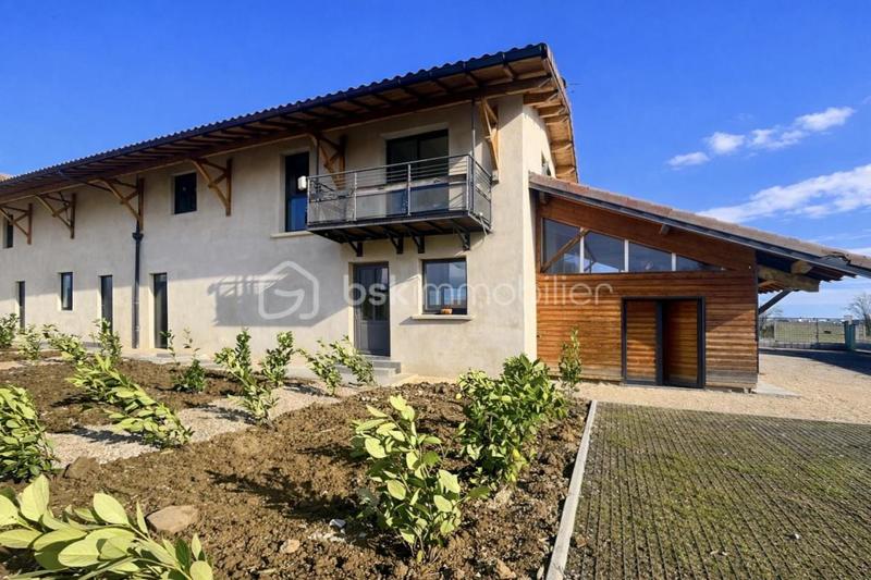 Corps de ferme - 137 m² - 4 pièces