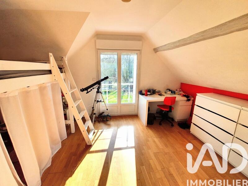 Maison - 206 m² - 8 pièces