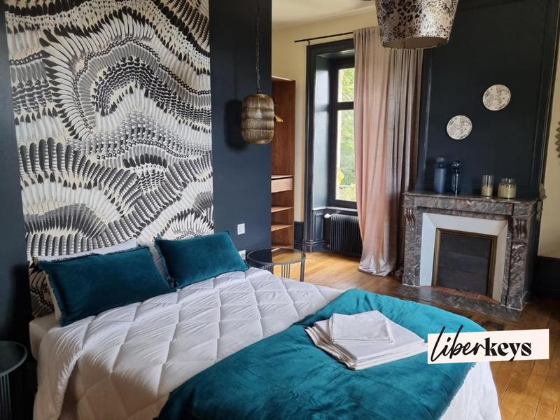 Maison bourgeoise - 650 m² - 11 pièces