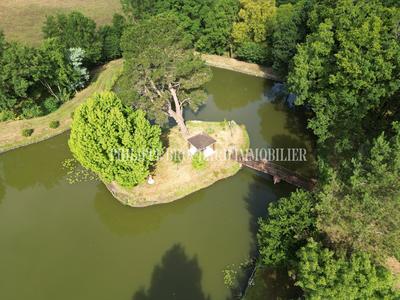 Terrain de loisirs - 9 940 m²