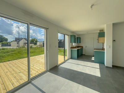 Maison - 102 m² - 5 pièces
