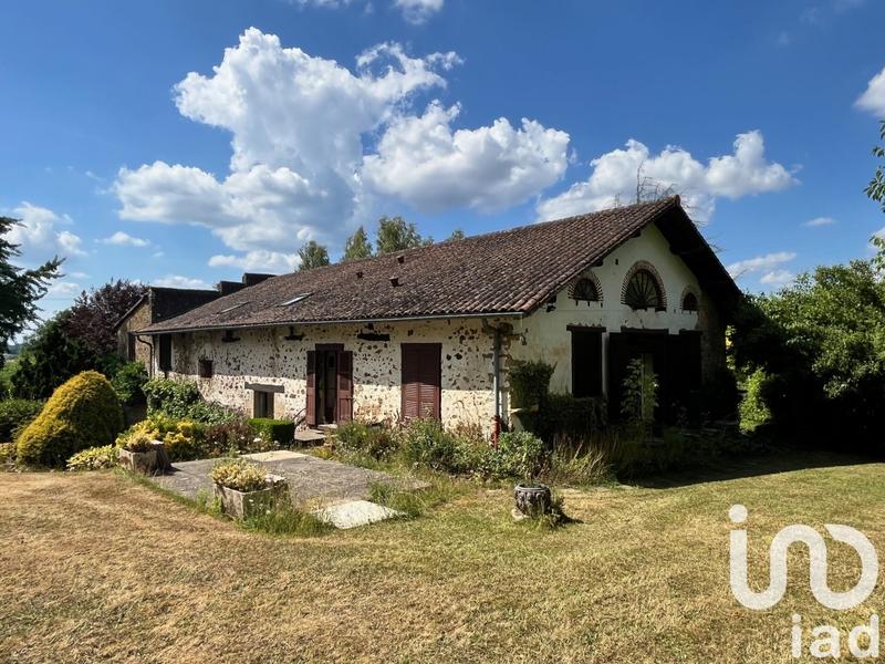 Maison - 249 m² - 7 pièces