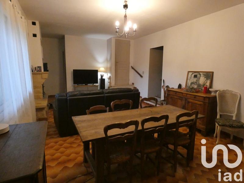 Maison - 215 m² - 7 pièces