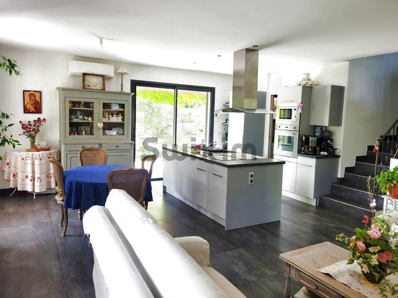 Villa - 120 m² - 6 pièces