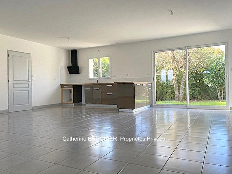 Maison - 112 m² - 4 pièces