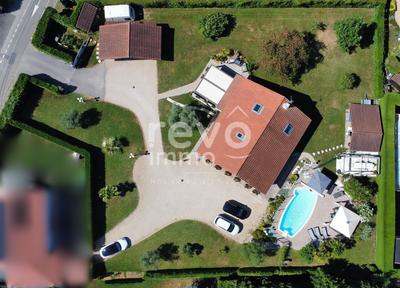 Maison - 190 m² - 6 pièces