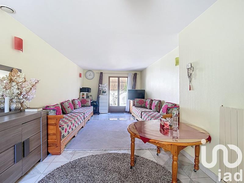 Maison - 200 m² - 7 pièces