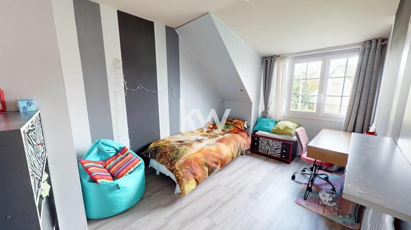 Maison - 104 m² - 5 pièces