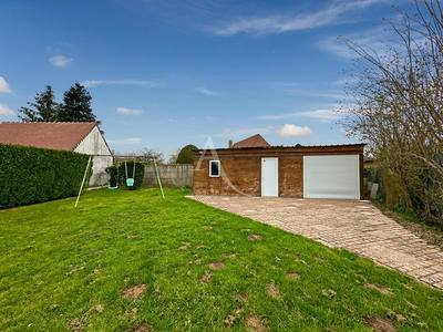 Maison - 90 m² - 5 pièces