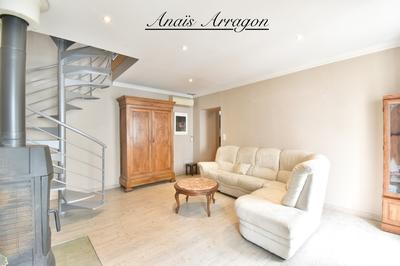 Immeuble - 75 m² - 3 pièces