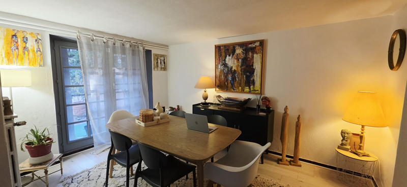 Maison - 335 m² - 15 pièces