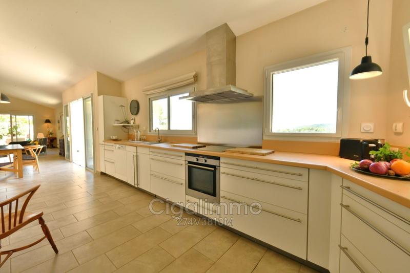 Villa - 182 m² - 7 pièces