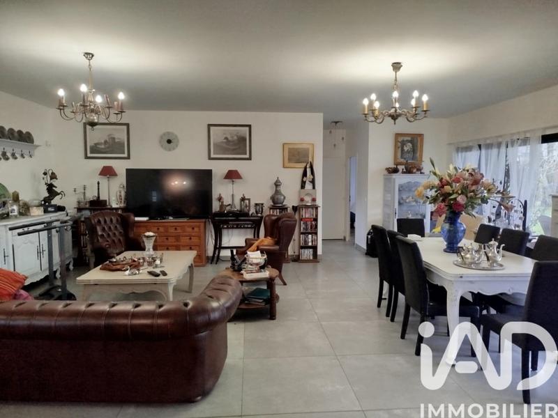 Maison - 191 m² - 8 pièces