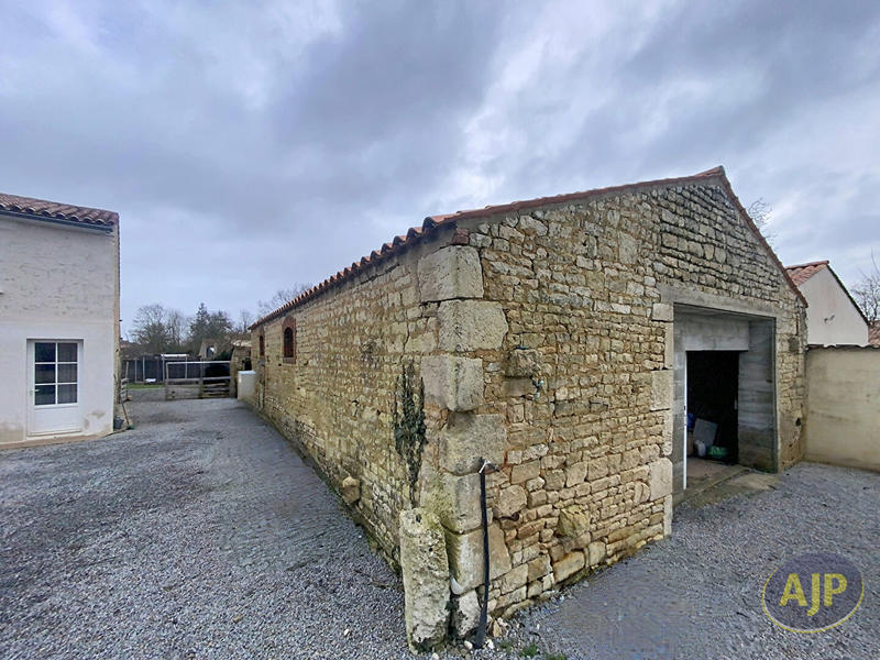 Maison - 182 m² - 4 pièces