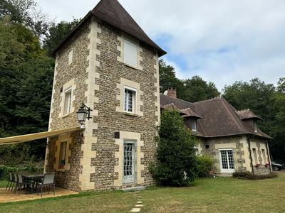 Maison - 225 m² - 8 pièces