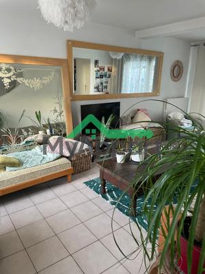 Appartement - 90 m² - 5 pièces