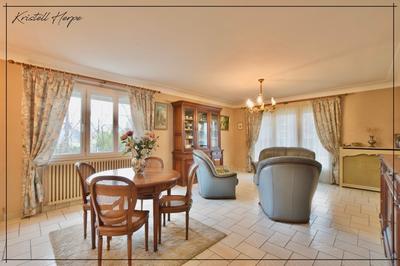 Maison - 164 m² - 6 pièces