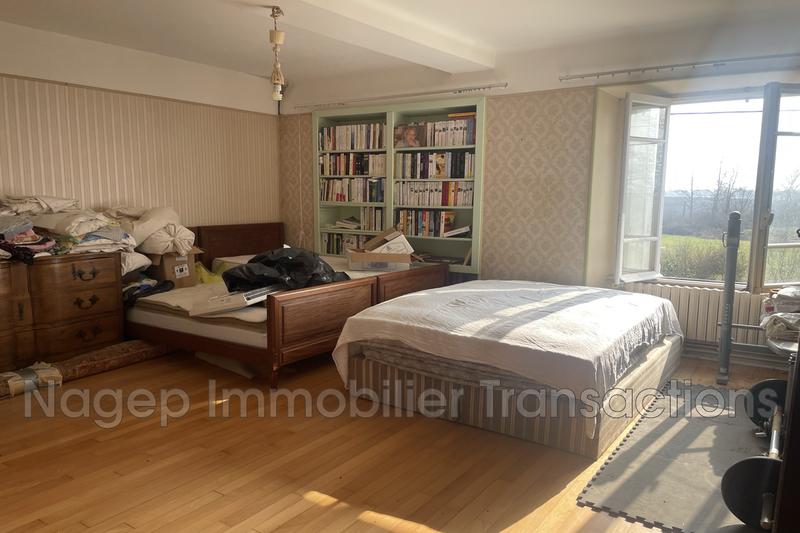 Propriété - 223 m² - 11 pièces