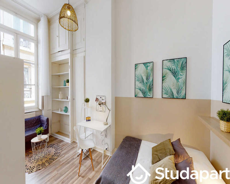 Chambre - 90 m² - 1 pièce