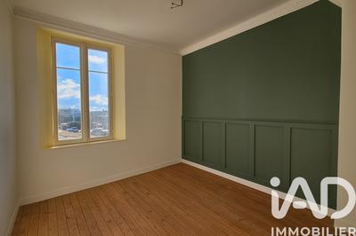 Maison - 378 m² - 13 pièces