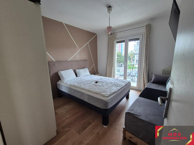 Appartement - 100 m² - 5 pièces