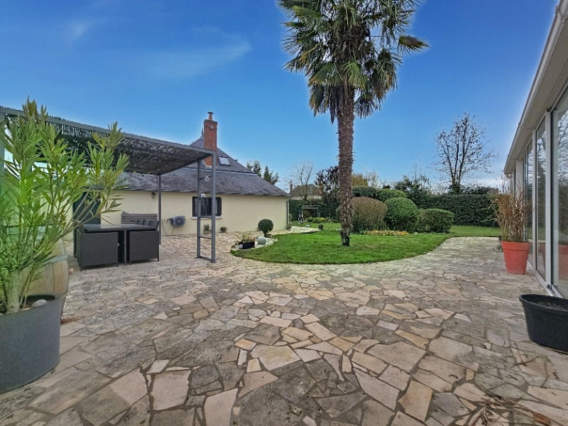 Maison - 210 m² - 8 pièces