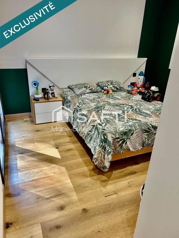 Maison - 230 m² - 6 pièces