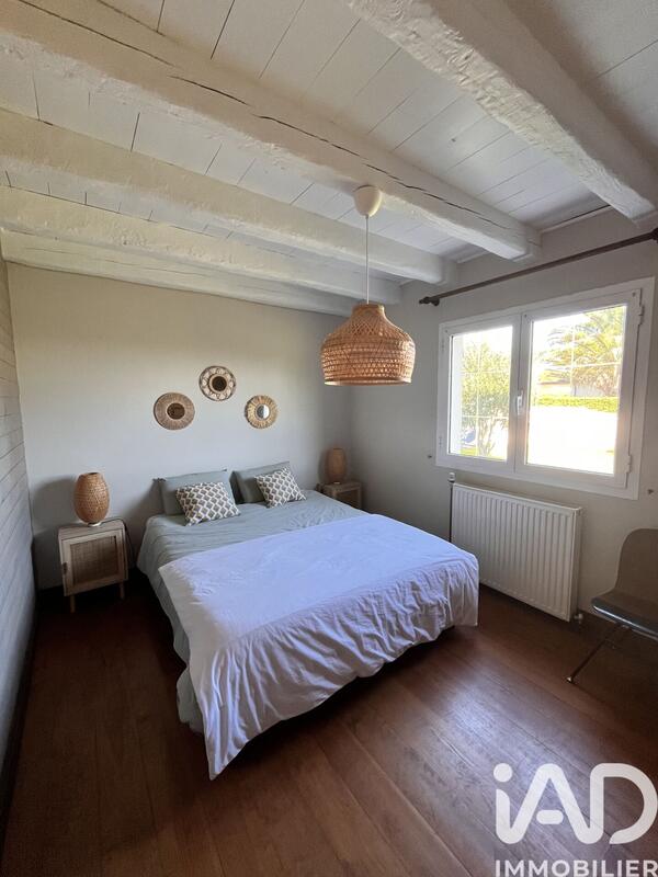 Maison - 180 m² - 7 pièces