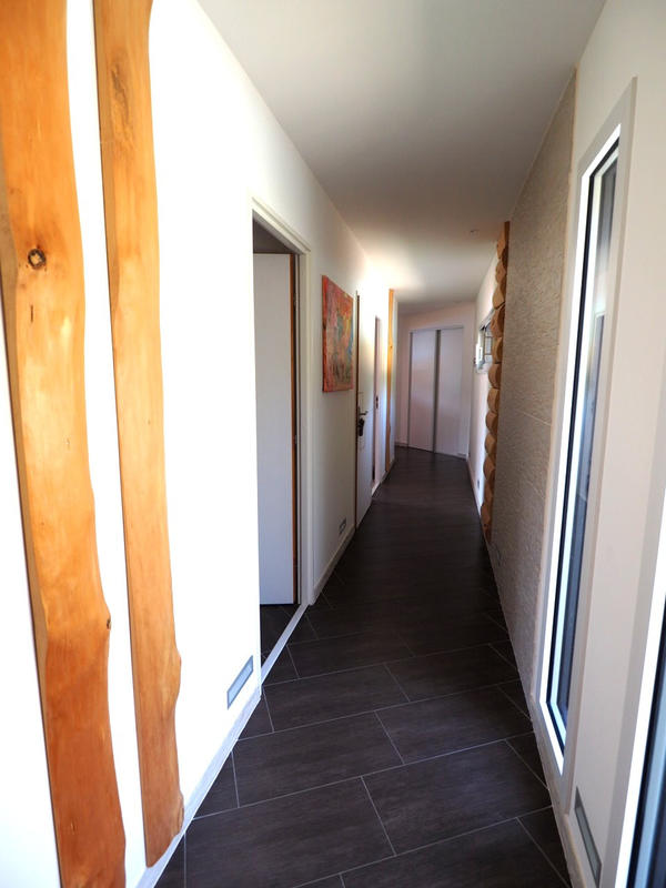 Maison - 232 m² - 8 pièces