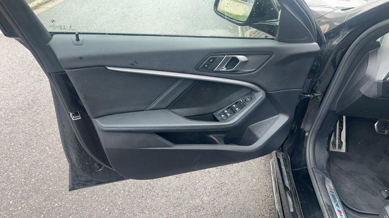 Bmw Série 1 (F40) 116i 109 Bva m Sport - Automatique Entretien constructeur