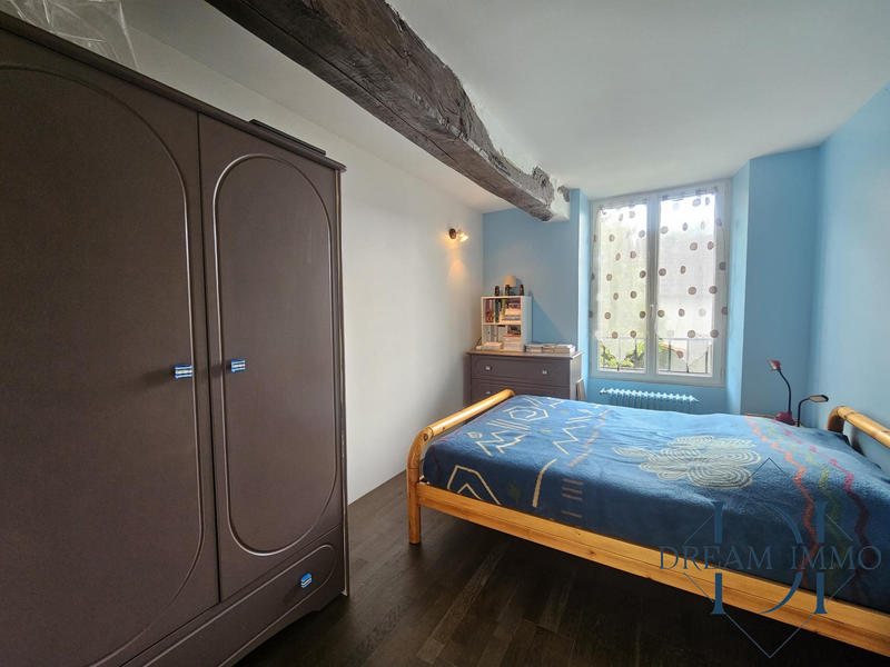 Maison - 221 m² - 9 pièces