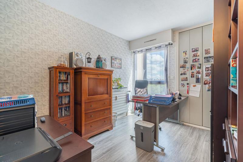 Appartement - 121 m² - 6 pièces