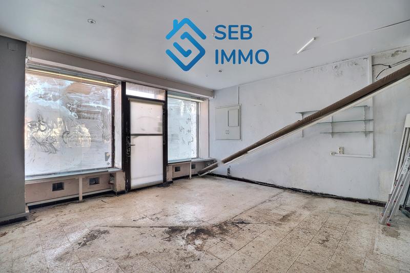 Local commercial - 101 m²
