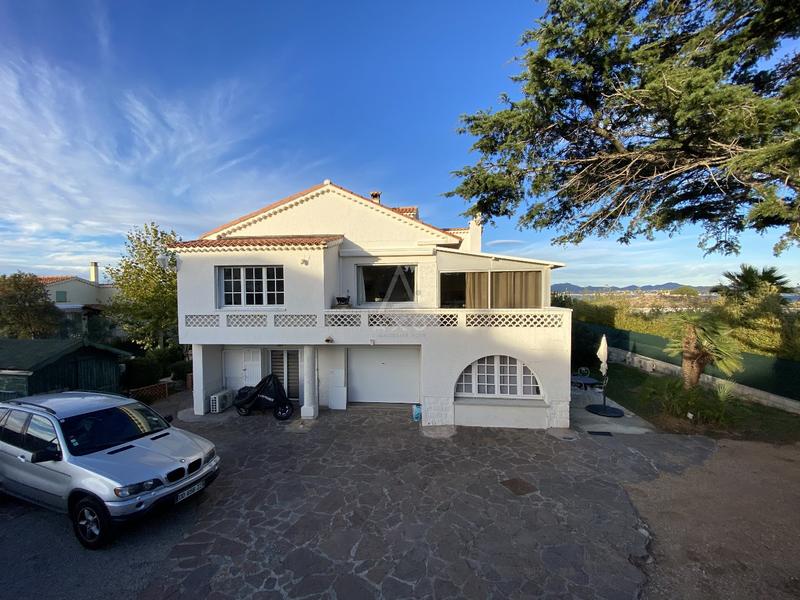 Maison - 190 m² - 7 pièces