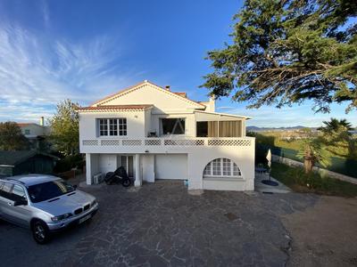 Maison - 190 m² - 7 pièces