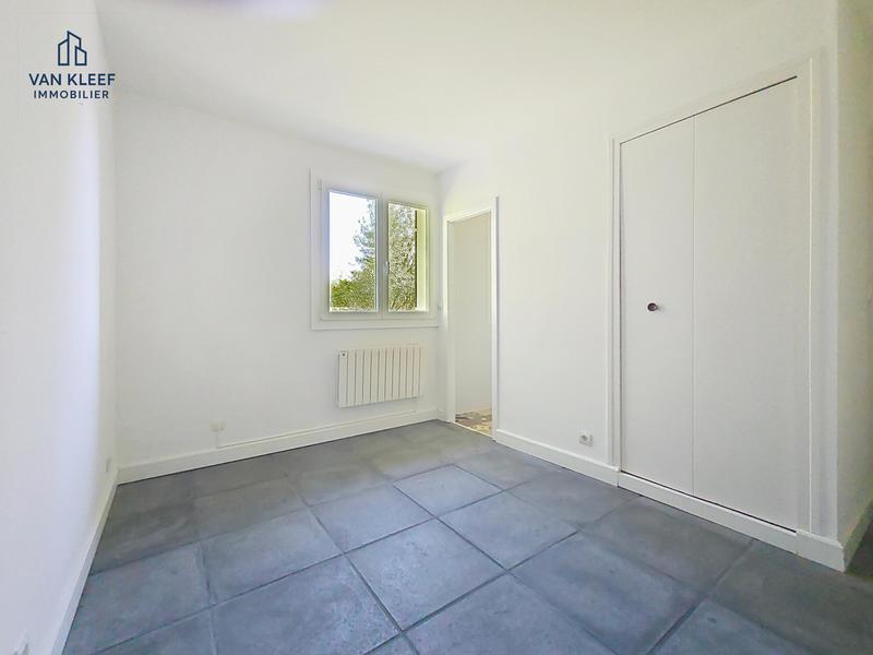 Villa - 176 m² - 6 pièces