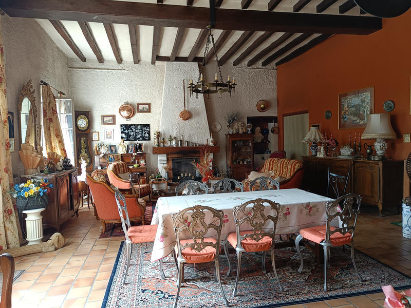 Maison - 204 m² - 5 pièces