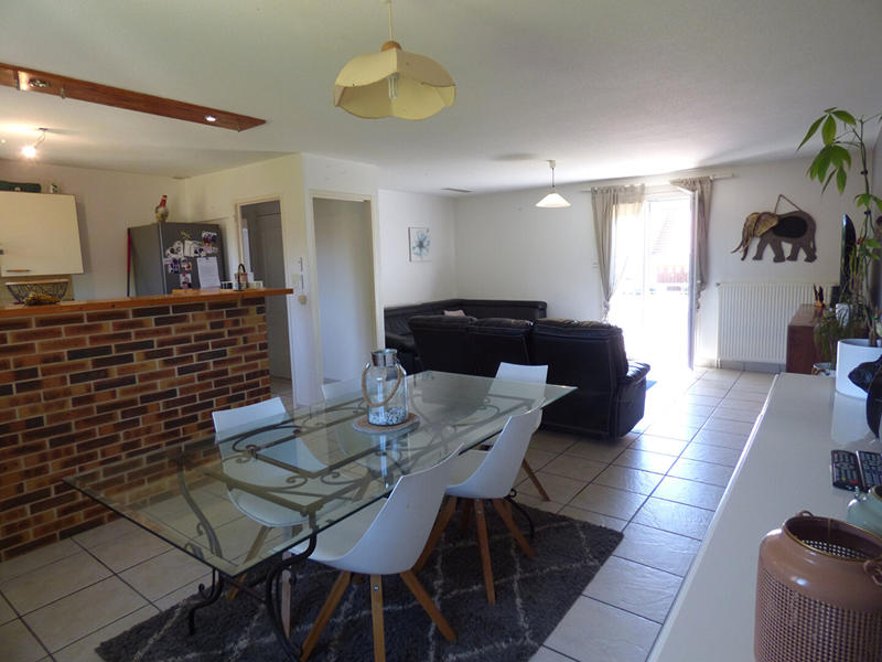 Maison - 166 m² - 8 pièces