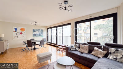 Appartement - 109 m² - 6 pièces