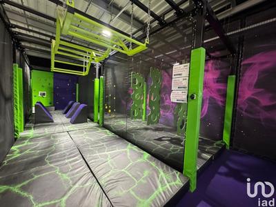 Local commercial - 2 379 m²