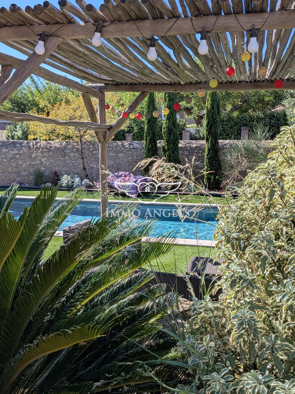 Bastide - 195 m² - 6 pièces