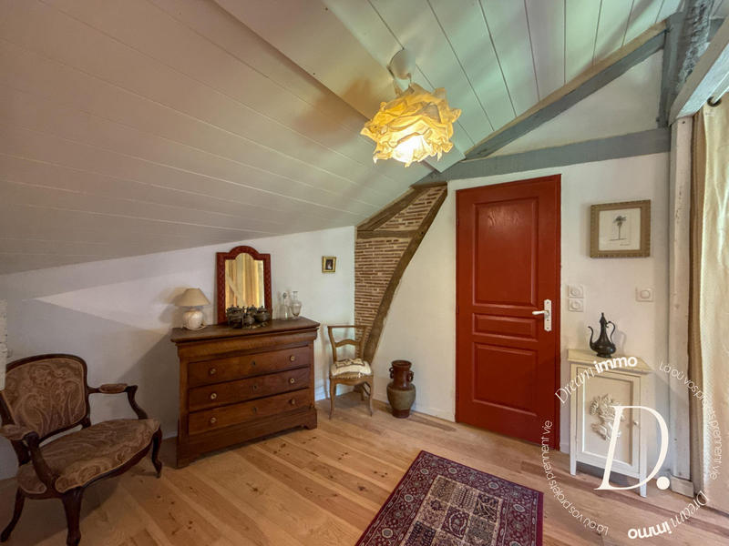 Maison - 190 m² - 5 pièces