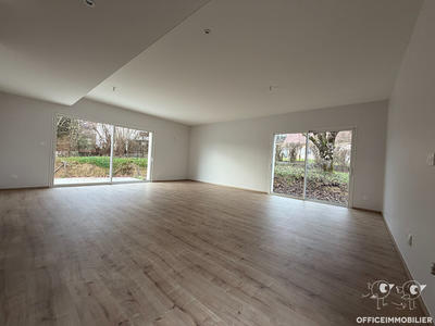 Maison - 121 m² - 6 pièces